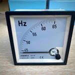Đồng hồ đo tần số 45-55Hz - Ảnh 1