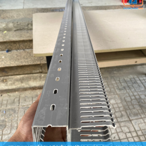 Máng nhựa đi dây điện 60x40