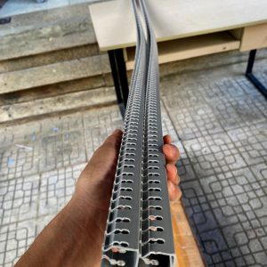 Máng nhựa đi dây điện 25x25