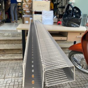 Máng nhựa đi dây điện 100x60