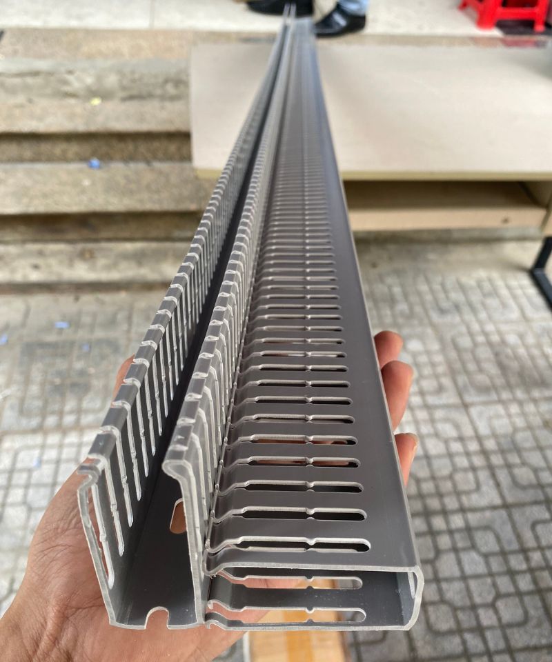 Máng nhựa đi dây điện 60×25