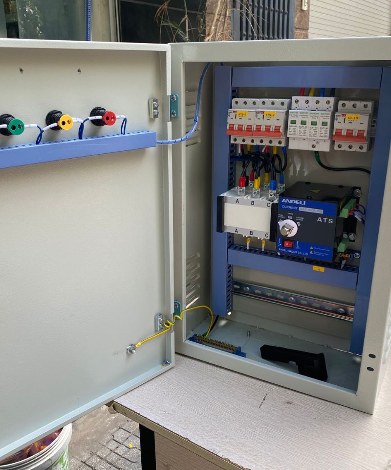 Tủ chuyển nguồn tự động ATS 3P-100A