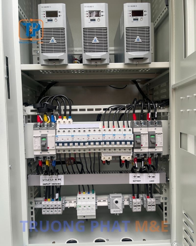 Tủ Sạc Ắc Quy 110VDC/20A 3 Module Sạc